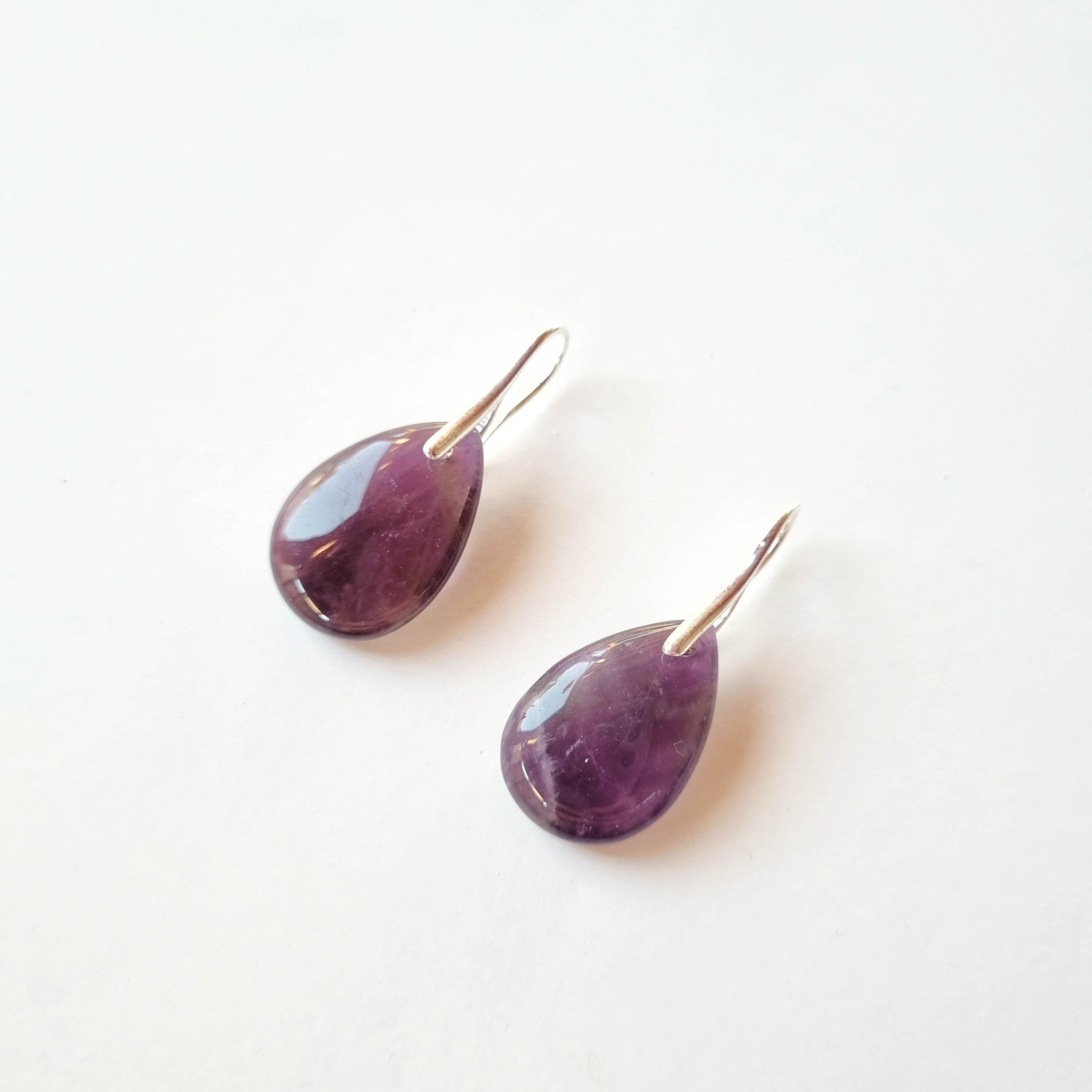 Aros Gotas de Amatista Premium · Plata