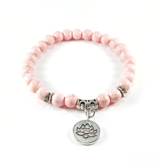 Pulsera piedra natural howlita rosa con dije de loto