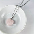 Collar Corazón de Cuarzo Rosa · Acero