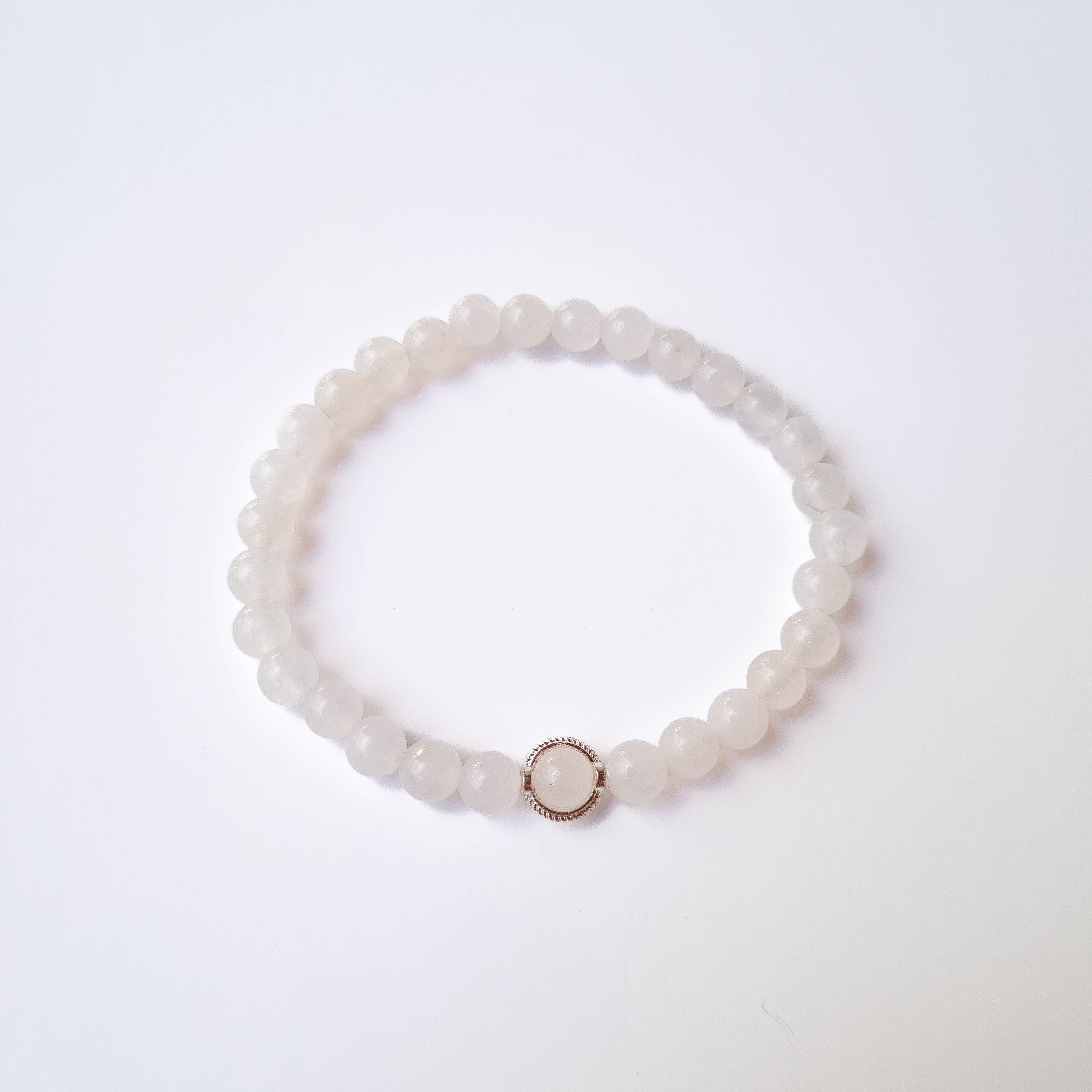 Pulsera Emperatriz · Cuarzo Rosa & Dije de Plata