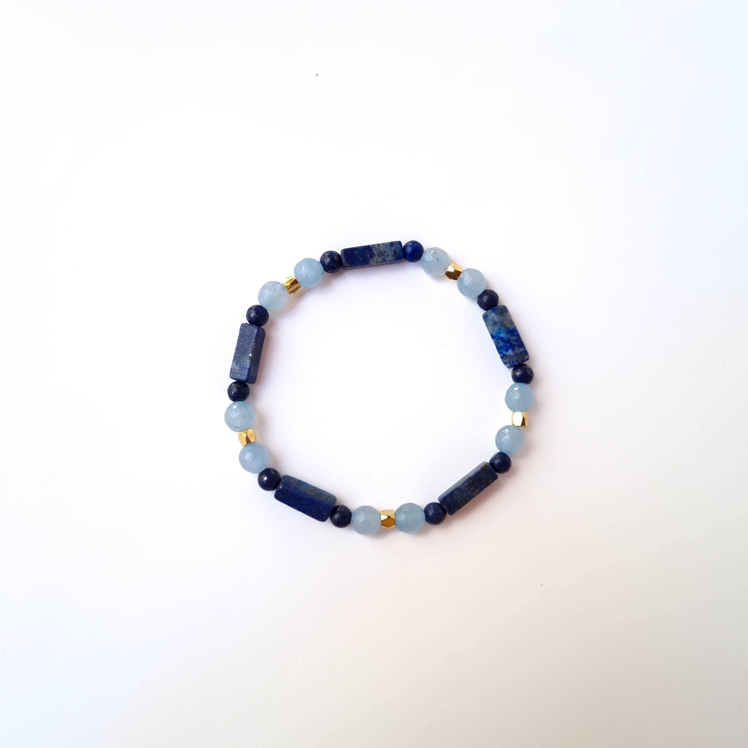Pulsera Voz Interior · Lapislázuli & Ágatas Celestes · Baño de Oro