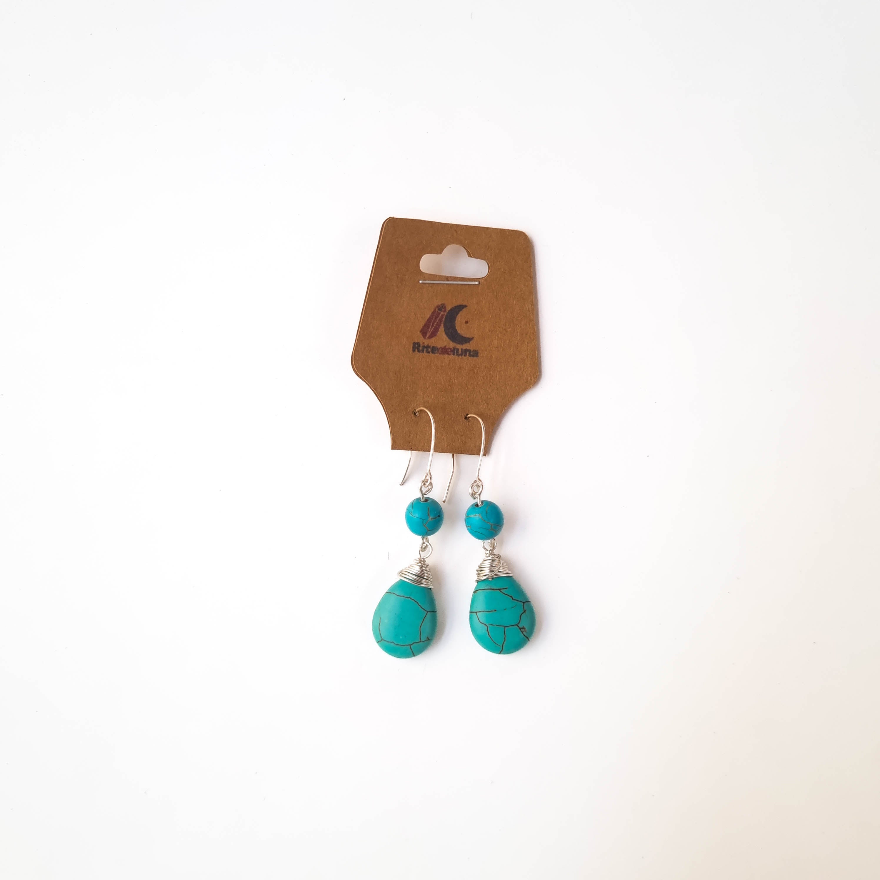 Aros Gota de Howlita Turquesa